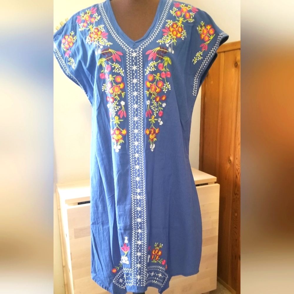 💜 Embroidered Dress
